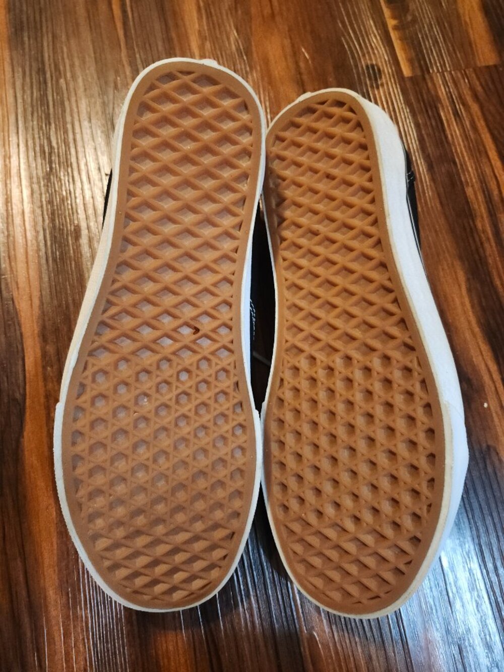 Vans Old Skool Shoes - Picture 4 of 6
